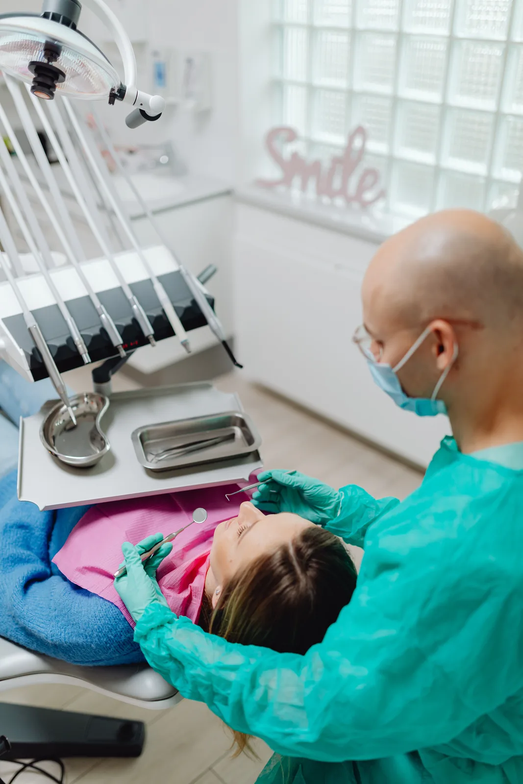 Chairside treatment with a sterile instrument tray, alongside the Full Mouth Restoration explanation in Victoria